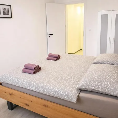 Διαμέρισμα Castle & Old Town Center 2-room *